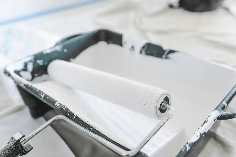 målare vit roller